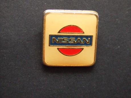 Nissan logo witte achtergrond